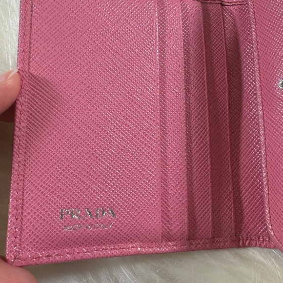 Authantic Prada Pink Trifold Hand Wallet - Picture 16 of 16